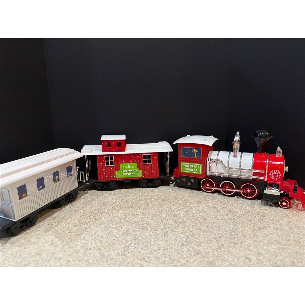 Geoffrey's  Express Battery Powered Large Holiday Train 3 cars. tested and works